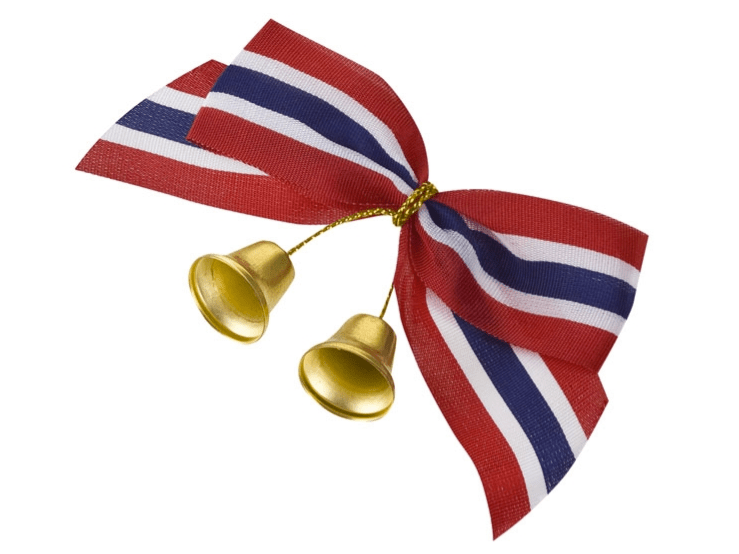 17 Mai bow with bells