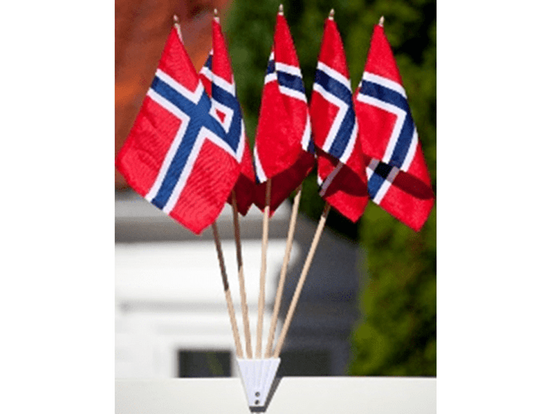 17 Mai Flag holder w/ 5 flags Norwegian Foodstore