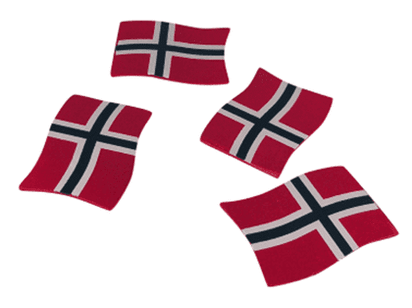 17 mai decor flags wooden 20 pack (dekorflagg av tre) 2x1,5 cm Norwegian Foodstore